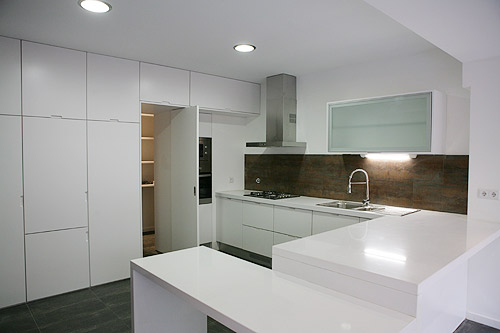 Detalhe de interior de apartamento remodelado em Lisboa